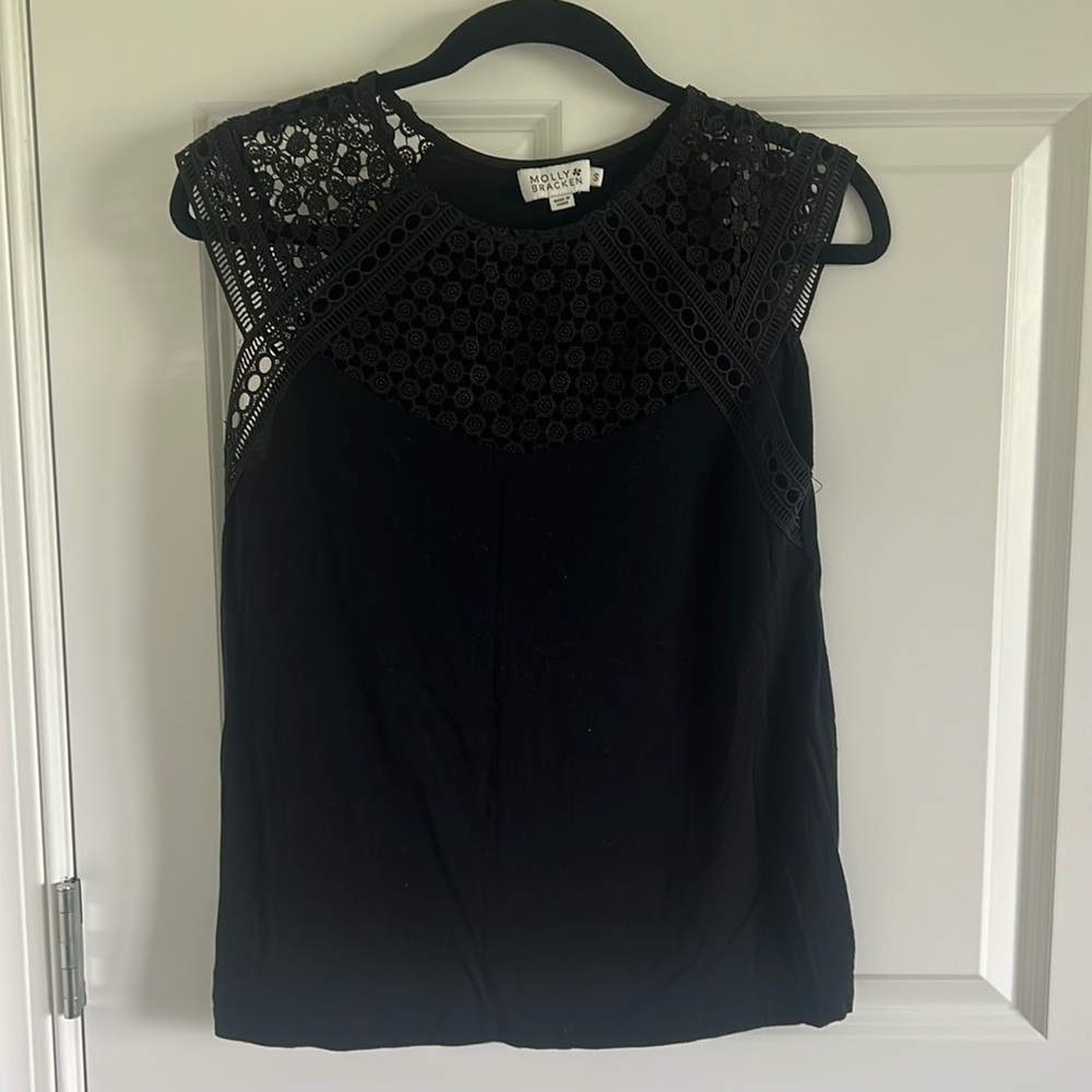 Molly Braken Black Lace Detail Sleeveless Blouse Top Size Small